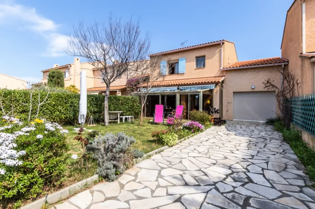 Duplex Proche Plage Jardin, Clim, Wifi