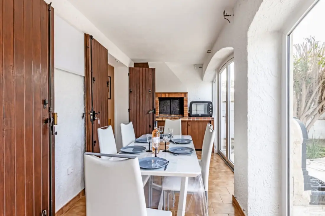 Maison Lumineuse Avec Terrasse Et Jardin