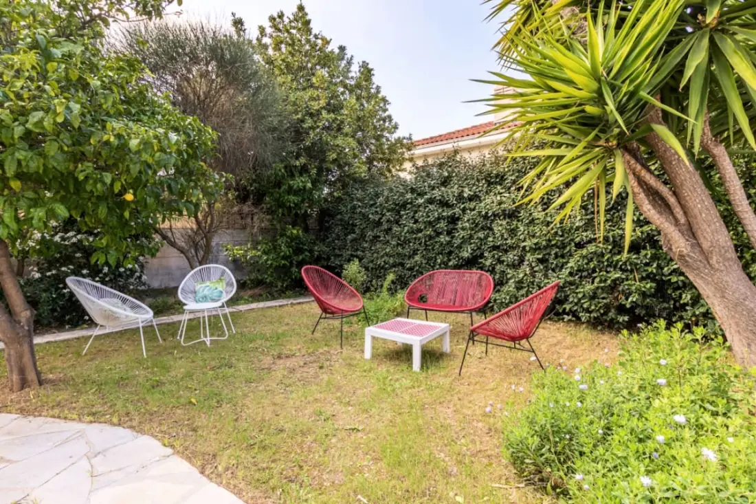 Maison Lumineuse Avec Terrasse Et Jardin