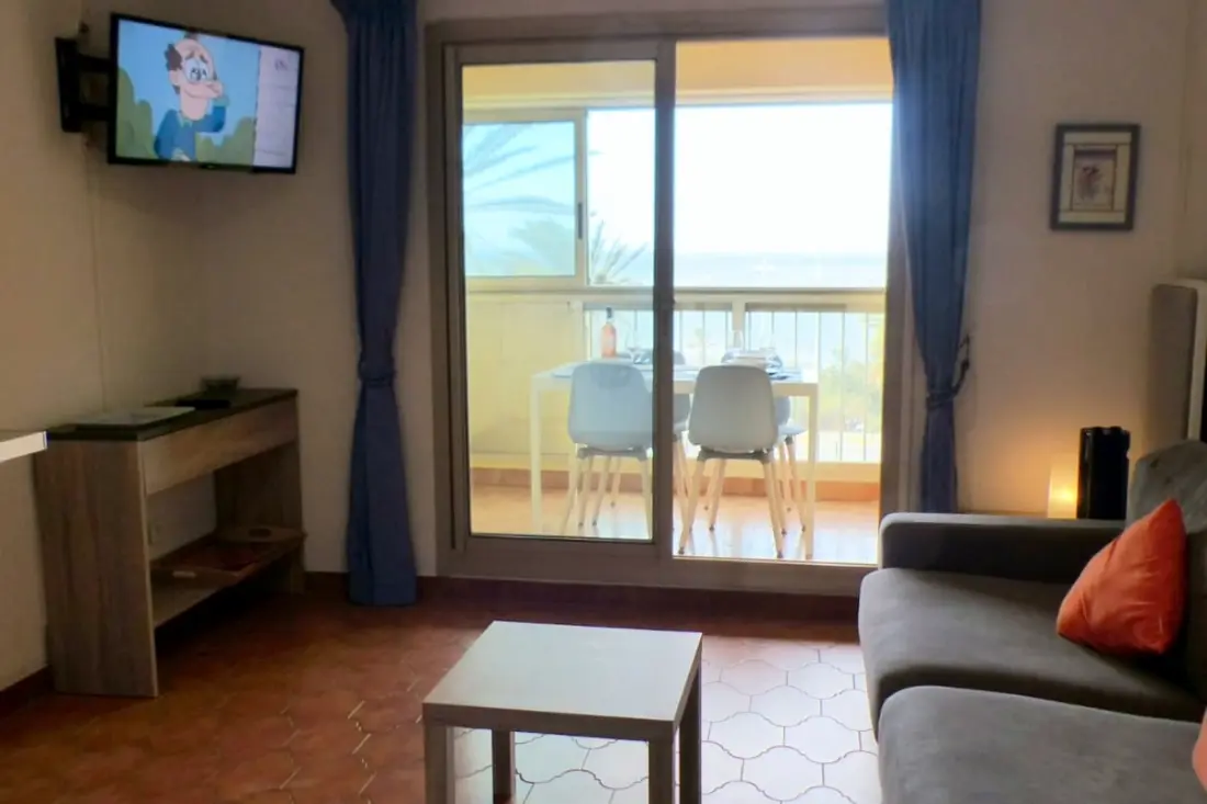 Bel Appartement Face à La Mer