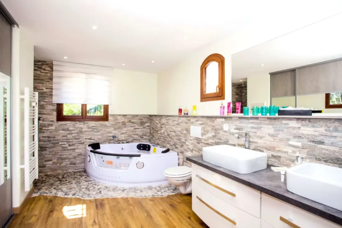 Villa De Luxe Avec Piscine Et Jacuzzi Vue Mer