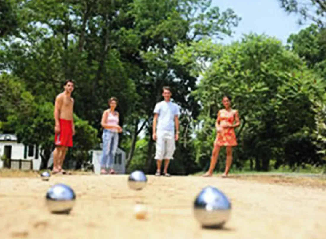 Camping Club Soulac sur Mer - Le Lilhan3 étoiles★★★