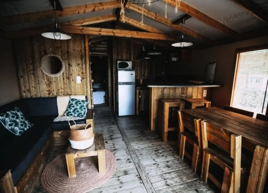 Nicoll's Camp/Pins 4 étoiles★★★★