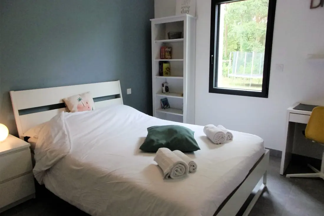 Maison Contemporaine Spacieuse Avec Jardin