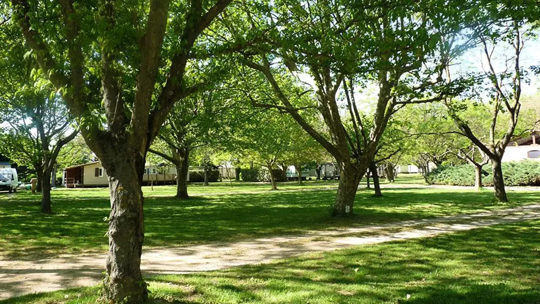 Camping Tikayan Le Peyrolais 3 étoiles★★★
