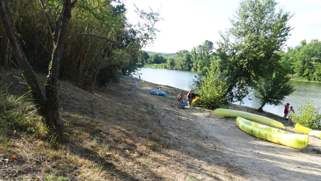 Camping Tikayan Le Peyrolais 3 étoiles★★★