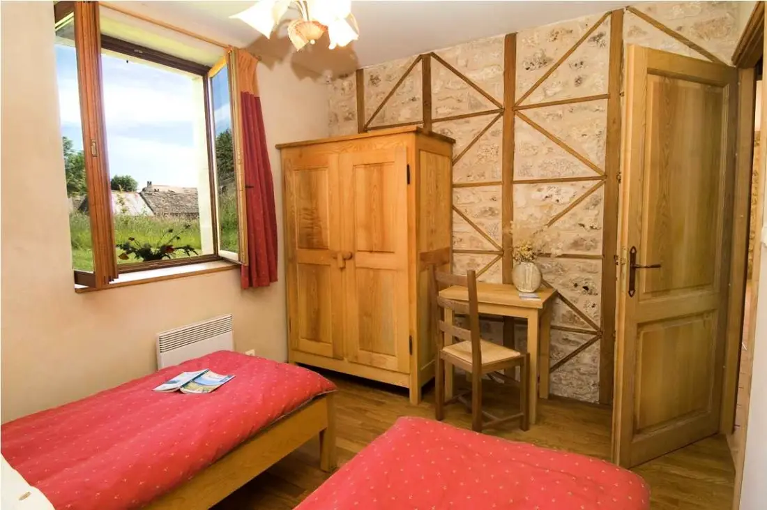 Gîte de France Gîte le peyrou 2/3 personnes à la viale 3 épis