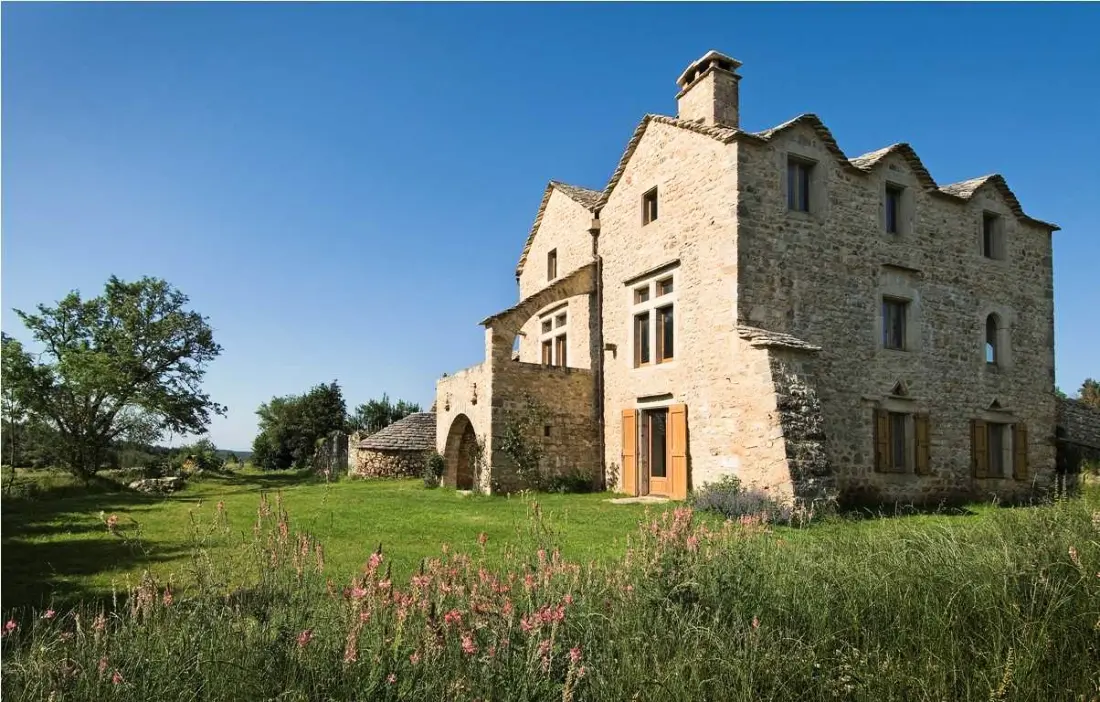 Gîte de France Gîte le peyrou 2/3 personnes à la viale 3 épis