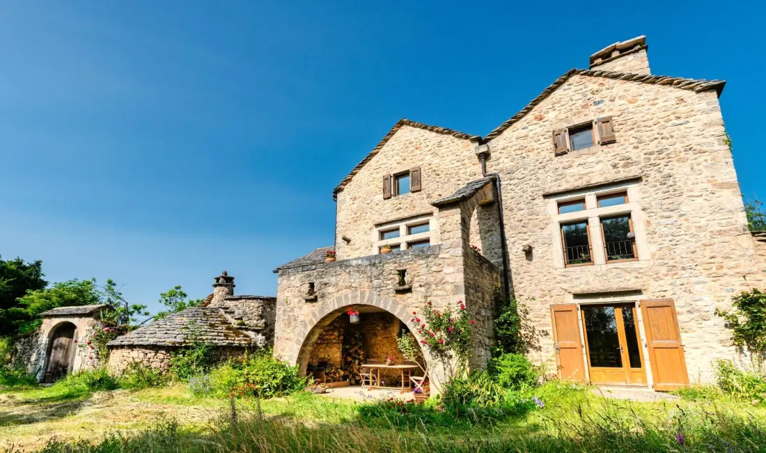 Gîte de France Gîte le peyrou 2/3 personnes à la viale 3 épis
