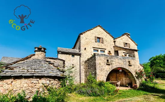 Gîte de France Gîte le peyrou 2/3 personnes à la viale 3 épis