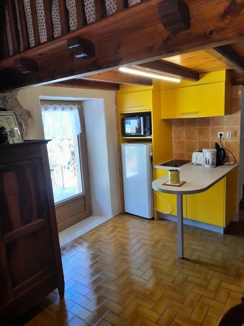 Gîte de France La grange, gîtes de france 3 personnes à la caze 1 épi