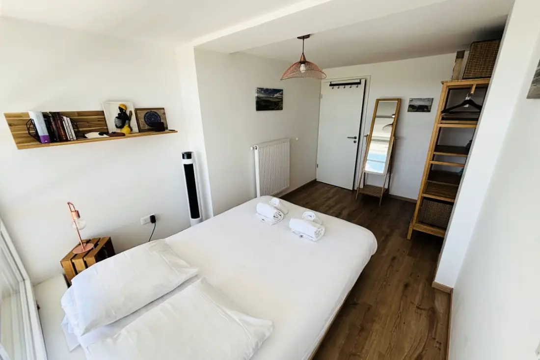 Apt Climatisé - 3 Chambres - Terrasse