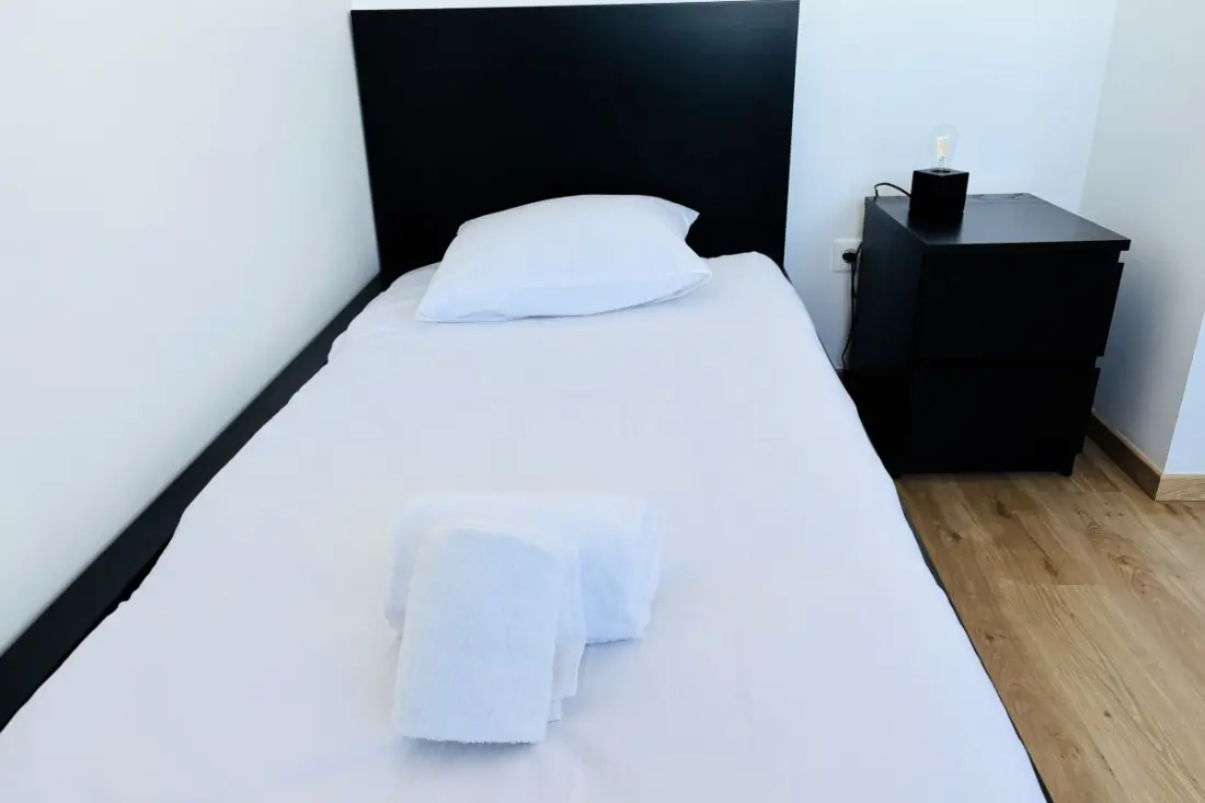 Apt Climatisé - 3 Chambres - Terrasse