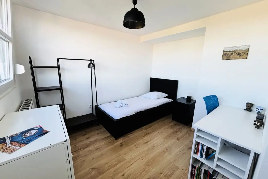 Apt Climatisé - 3 Chambres - Terrasse