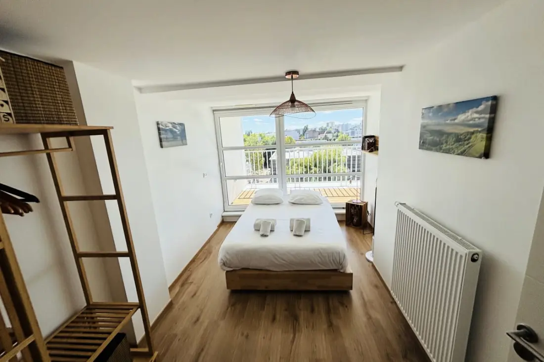 Apt Climatisé - 3 Chambres - Terrasse