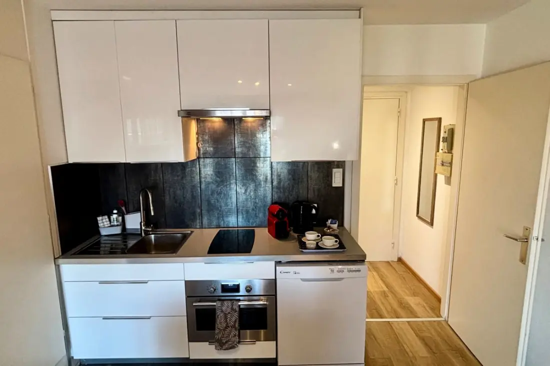 Appartement Au 8ème étage Avec 2 Balcons