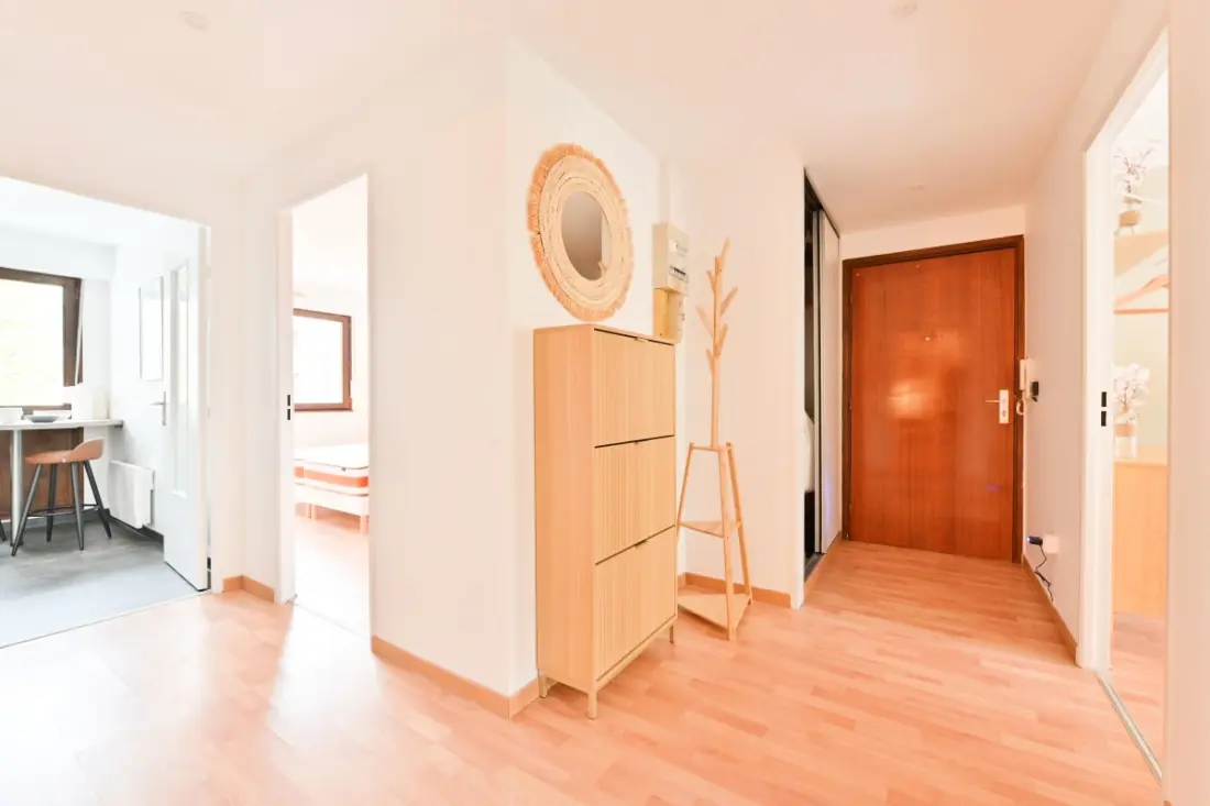 Les Romains – Strasbourg, T4 Neuf - Terrasse - Ascensepetit Parking Inclus