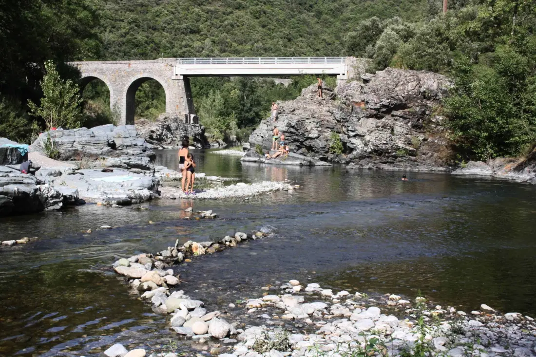 Camping Les Gorges de l'Hérault 3 étoiles★★★
