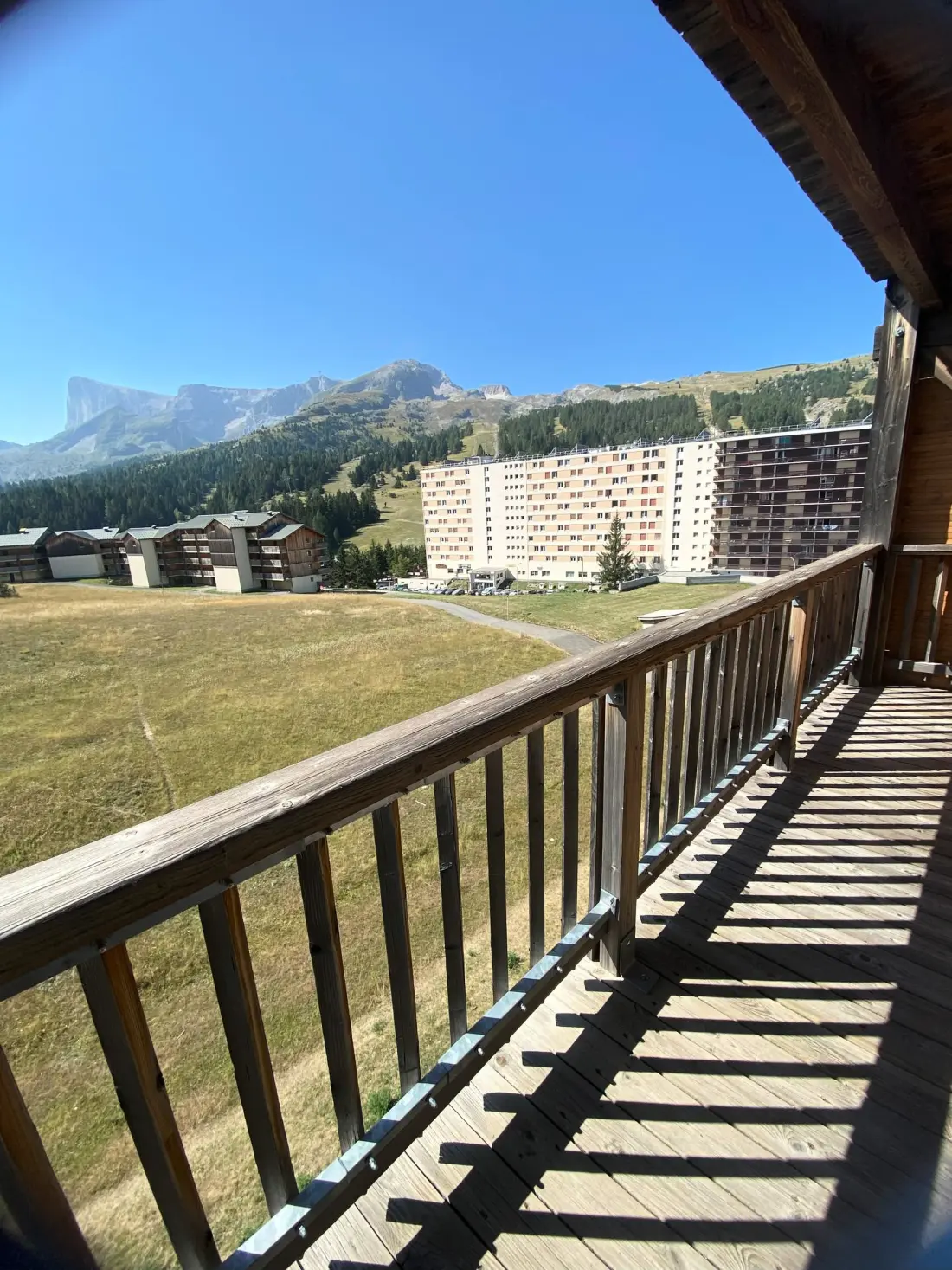Les Chalets De Superd Dauphinelle