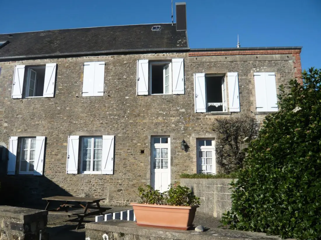 Maison de Vacances La Haye-Surville