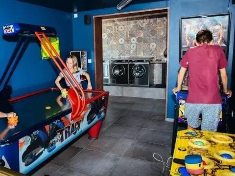 Camping Les Dinosaures 4 étoiles★★★★