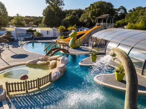 Camping Les Dinosaures 4 étoiles★★★★