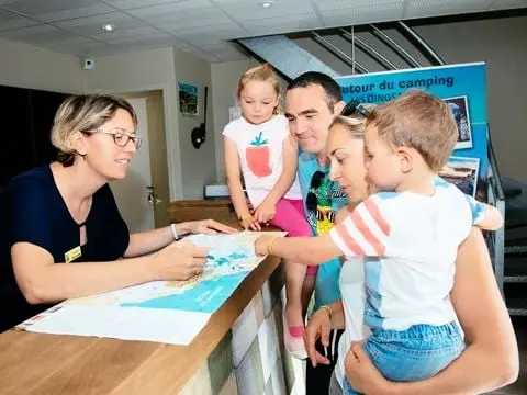 Camping Les Dinosaures 4 étoiles★★★★