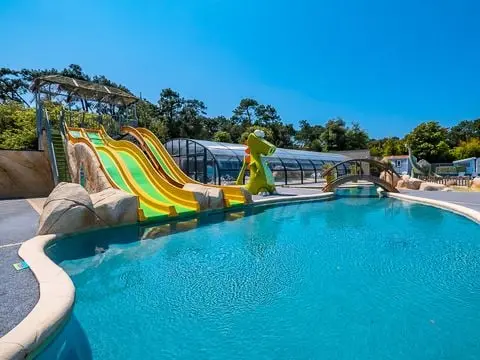 Camping Les Dinosaures 4 étoiles★★★★