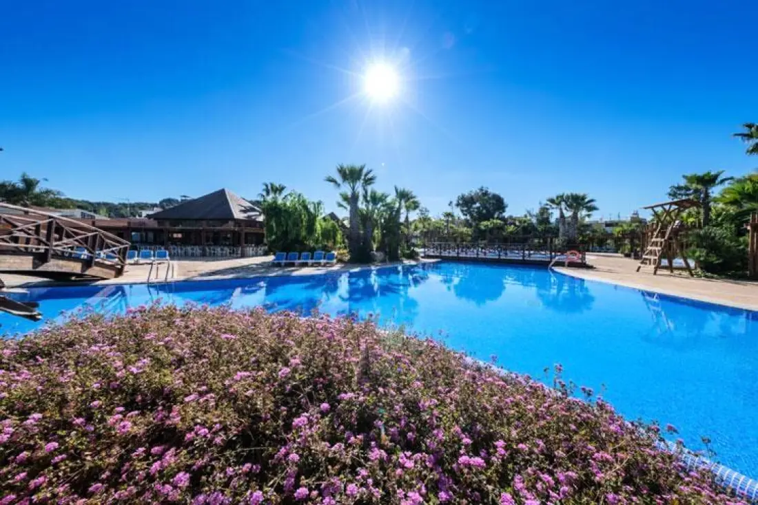 Camping Estival Torre de la Mora by Viajes Velero 3 étoiles★★★