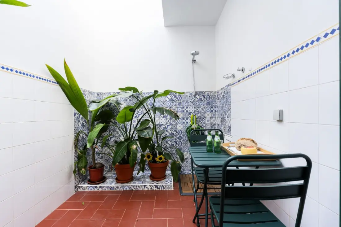 Casa Verde - Traditional Townhouse