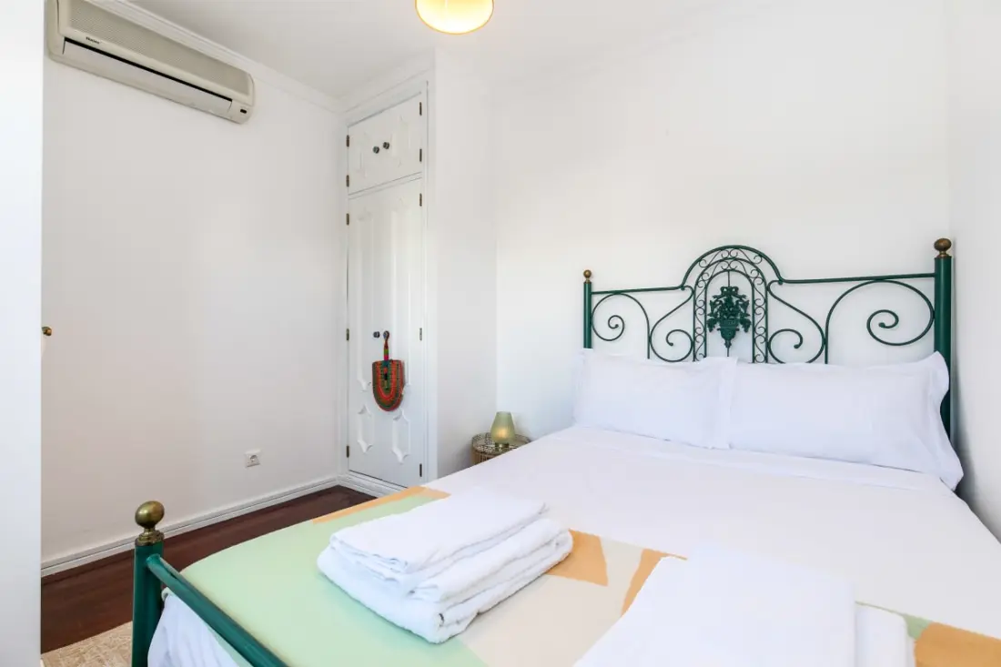 Casa Verde - Traditional Townhouse