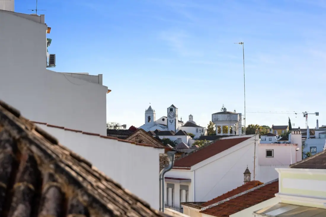 Casa Verde - Traditional Townhouse
