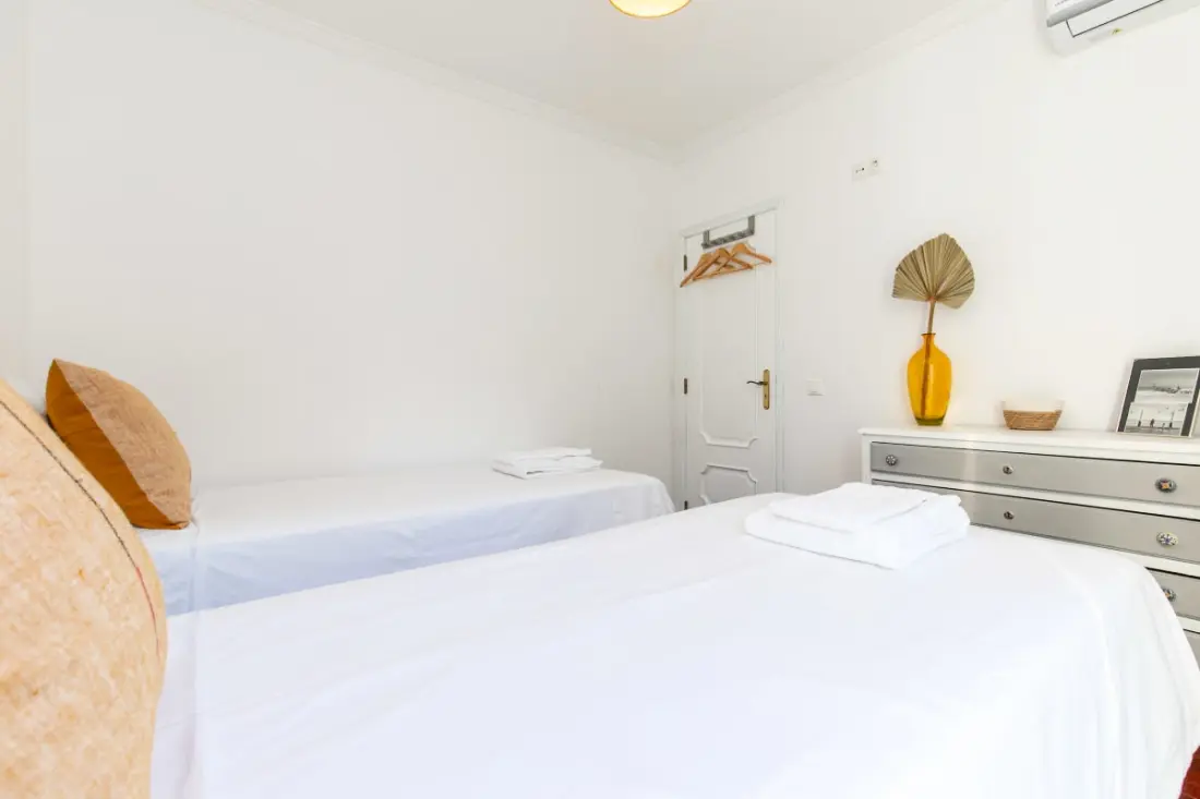 Casa Verde - Traditional Townhouse