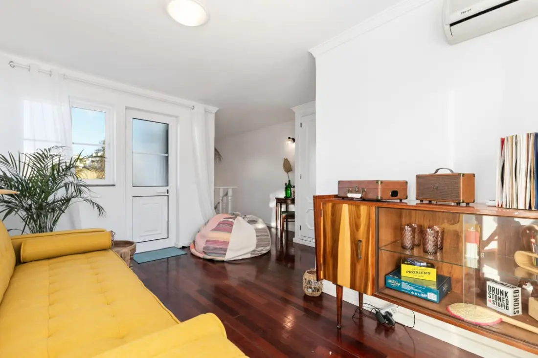 Casa Verde - Traditional Townhouse