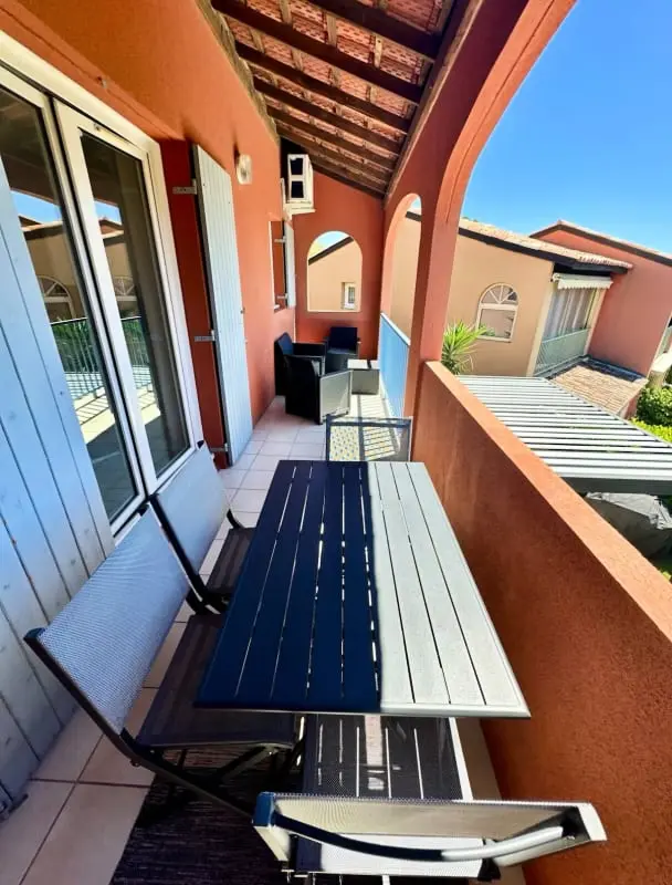 Logement Lumineux Avec Terrasse Et Vue Mer