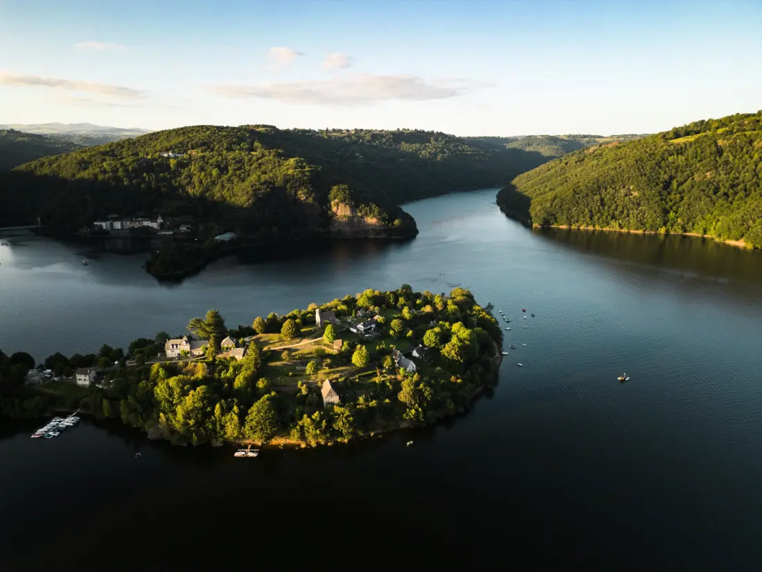 Camping Sunêlia La Source - Occitanie - Aveyron 4 étoiles★★★★