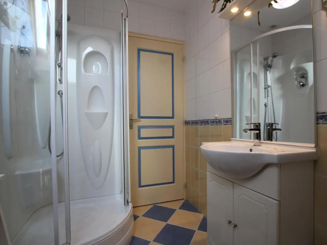 Maison de Vacances THEVILLE 2