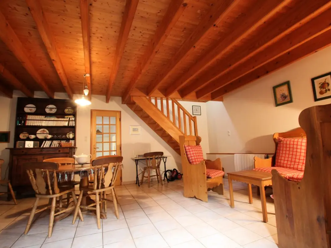 Maison de Vacances THEVILLE 3