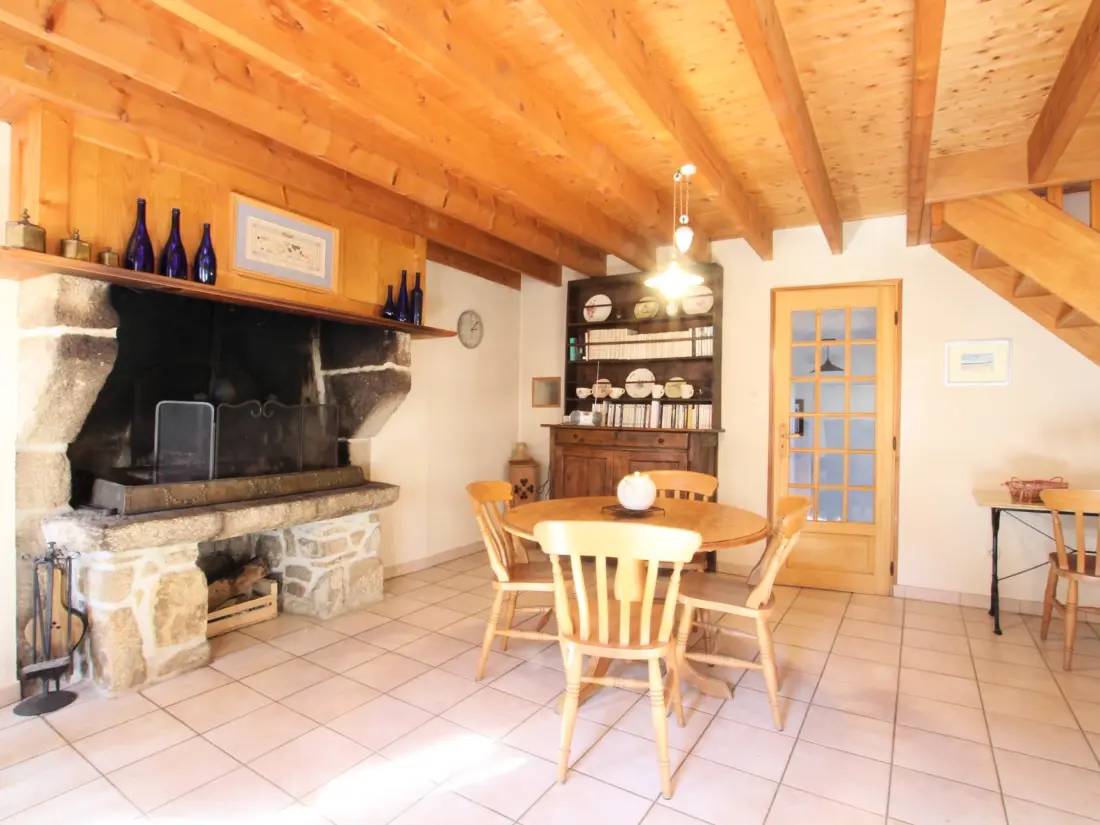 Maison de Vacances THEVILLE 3