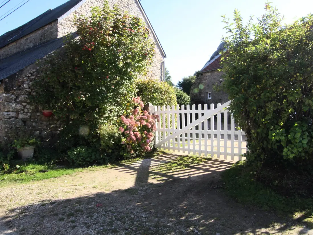 Maison de Vacances THEVILLE 3