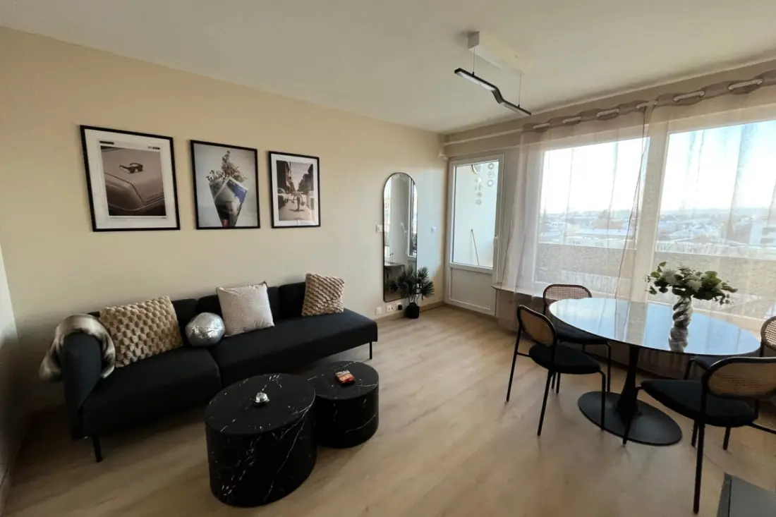 Unlock - Appartement Rénové Avec Ascenseur Et Balcon, Parking Gratuit