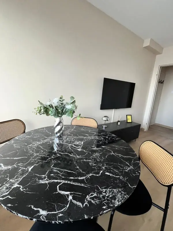 Unlock - Appartement Rénové Avec Ascenseur Et Balcon, Parking Gratuit