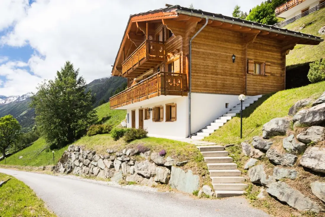 Chalet Mountain Star