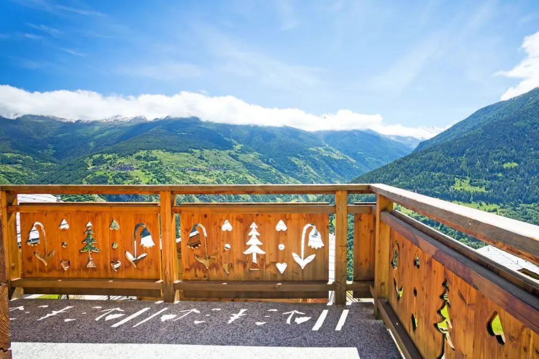 Chalet Mountain Star