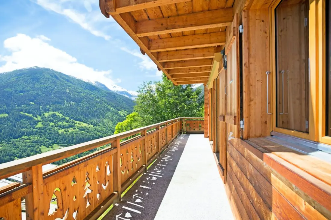 Chalet Mountain Star
