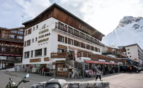 Hotel L'Arbina***