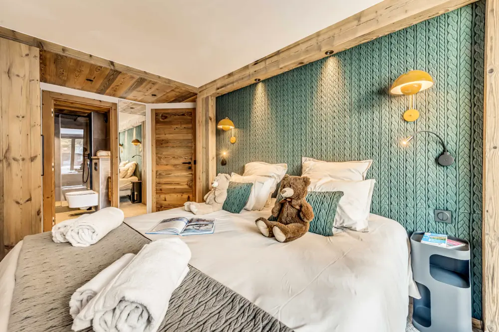 Chalet Club