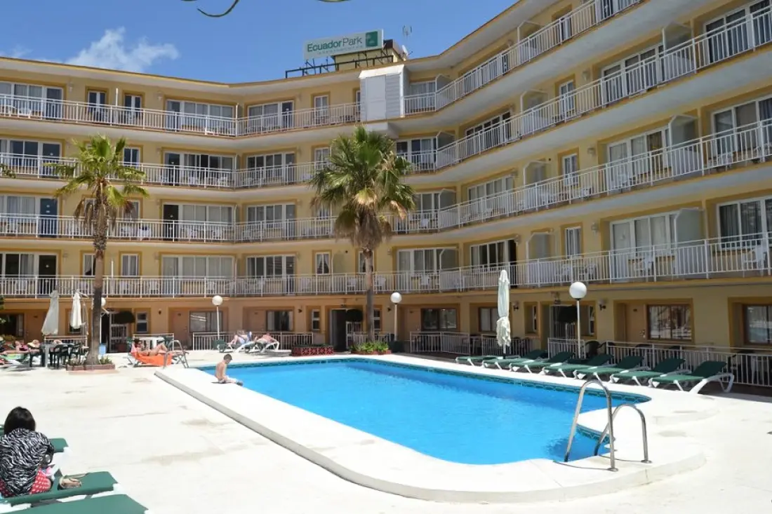 Apartamentos Ecuador Park
