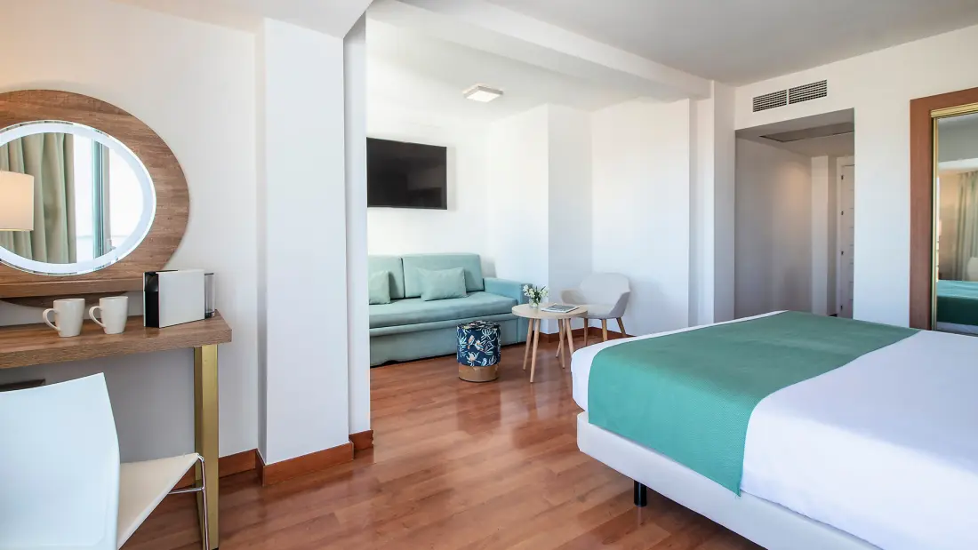 Hôtel Pierre & Vacances Costa Málaga (recommandé pour les adultes) 4 étoiles★★★★