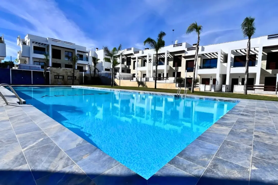 Appartement Moderne Avec Piscine Et Terrasses